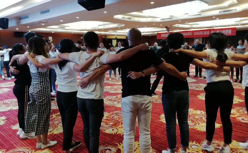 《激勵(lì)、溝通與團(tuán)隊(duì)建設(shè)》培訓(xùn)心得-林之法-王龍